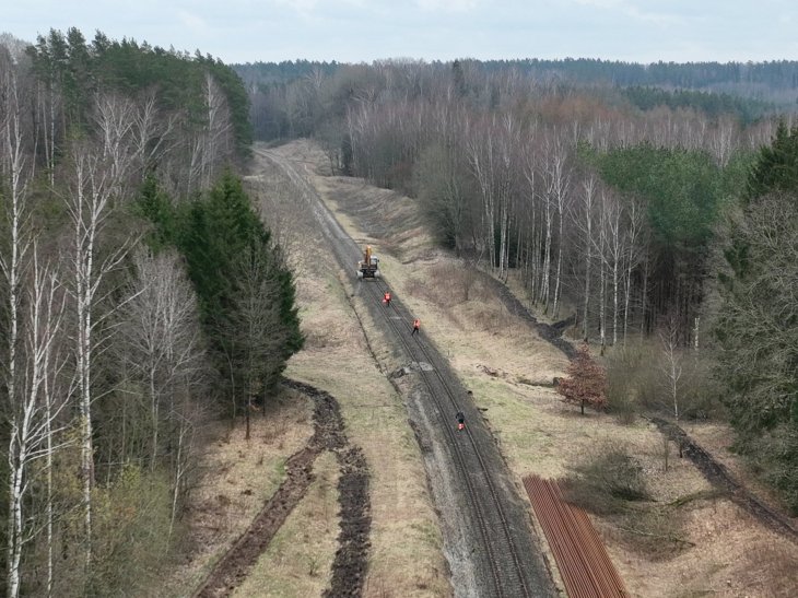 Prace na odcinku Korsze–Giżycko. Fot. Damian Strzemkowski/PKP PLK