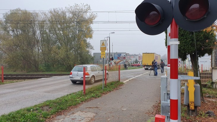 Przejazd kolejowo-drogowy w Teresinie. Fot. Karol Jakubowski/PKP PLK