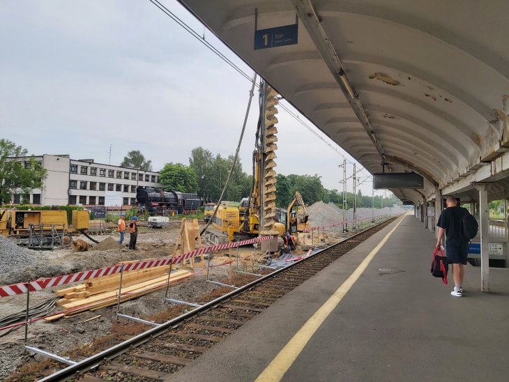 Budowa peronu na stacji Sosnowiec. Fot. Katarzyna Głowacka/PKP PLK