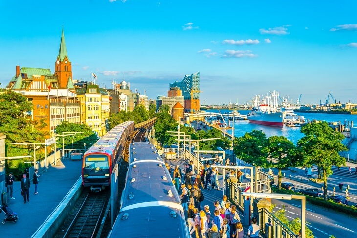 Metro w Hamburgu. Fot. trabantos / Shutterstock