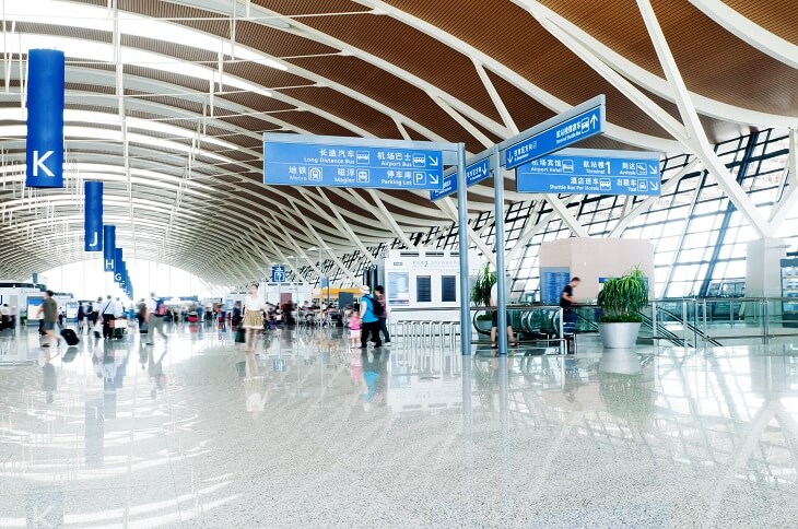 Międzynarodowy Port Lotniczy Szanghaj-Pudong w Chinach. Fot. gjp311 / Adobe Stock
