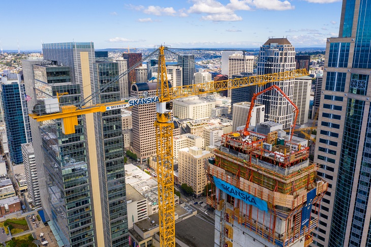 Skanska buduje wieżowce w Seattle (USA). Fot. Felix Mizioznikov/Shutterstock