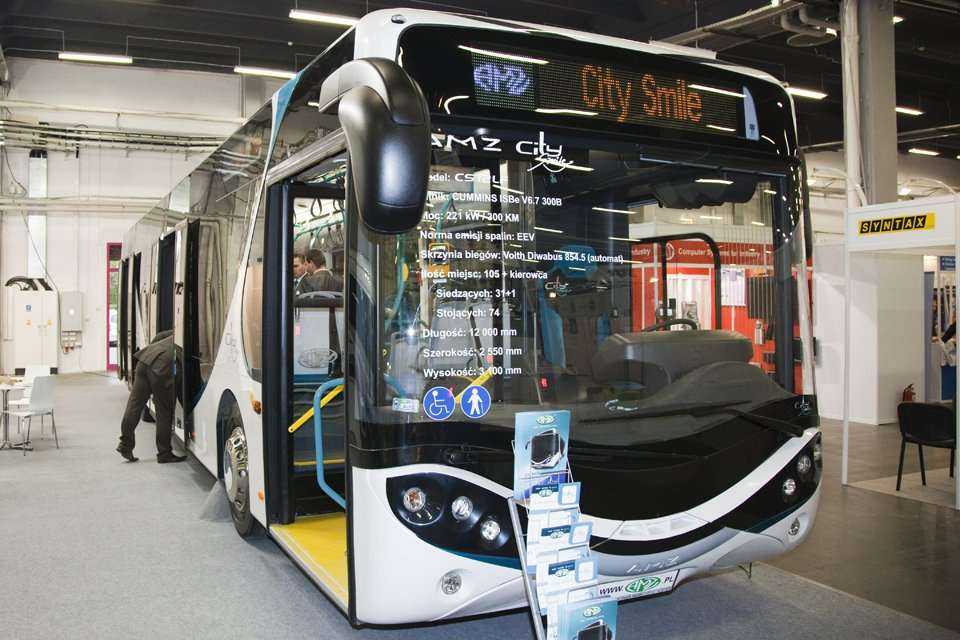 Firma AMZ-KUTNO zaprezentowała swoje najnowsze osiągnięcie: autobus - City Smile / fot. inzynieria.com