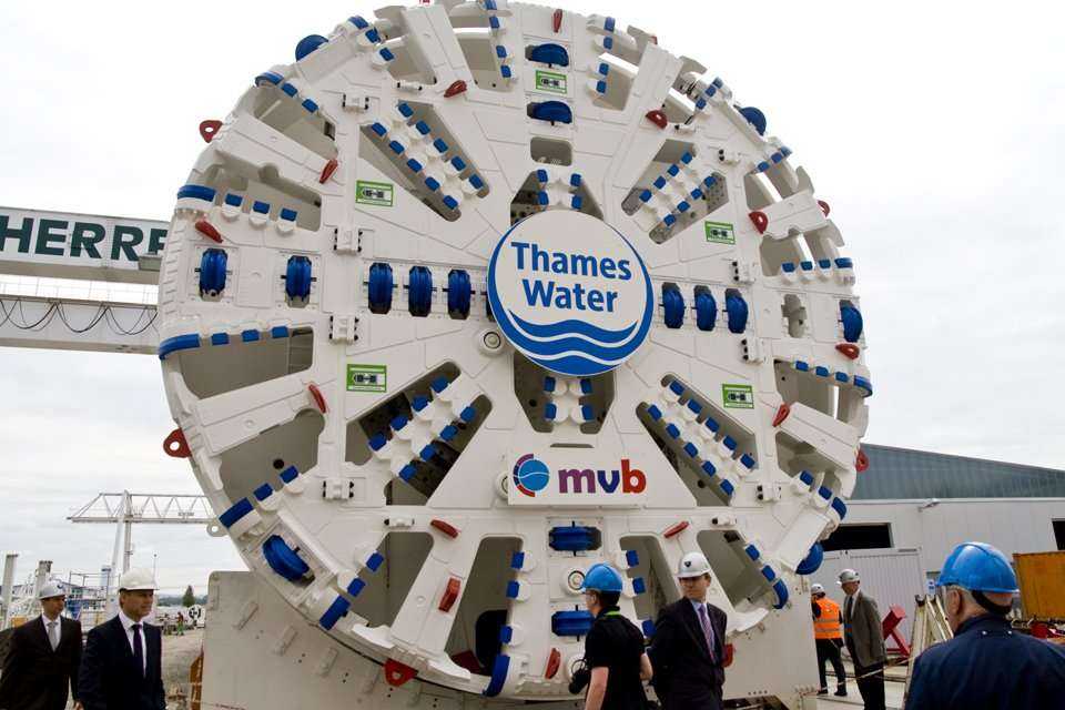 Maszyna TBM dla projektu Lee Tunnel w Londynie. Fot. www.inzynieria.com