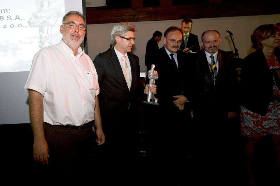 Nagroda TYTAN w kategorii europejski projekt w technologiach bezwykopowych przyznana została konsorcjum firm: HYDROBUDOWA 9 S.A., P.R.G. \