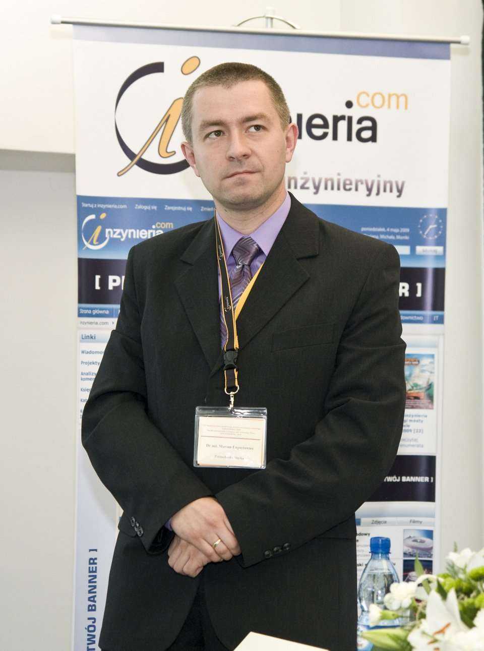 dr inż. Marian Łupieżowiec z Politechniki Śląskiej omawia metody wzmacniania słabego podłoża pod wysokie nasypy autostradowe