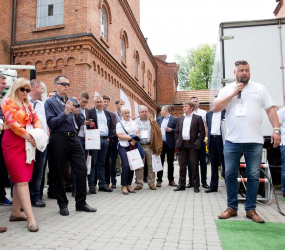 Pokaz firmy BLEJKAN: uszczelnianie przyłączy wczoraj i dziś