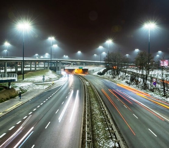 Warszawa: oświetleniowa rewolucja na węźle Wyścigi