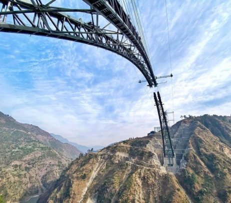 Chenab Bridge - most wyższy niż Wieża Eiffla [ZOBACZ ZDJĘCIA] 