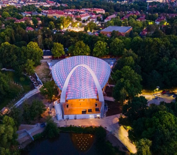 60 km kabli, 1200 opraw, 80 km desek –  amfiteatr w Szczecinie robi wrażenie