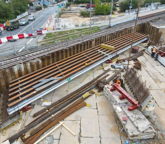 Budowa wiaduktu kolejowego w Poznaniu