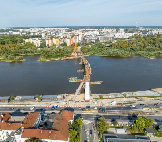 Warszawa: most pieszo-rowerowy - brakuje już tylko ostatniego elementu
