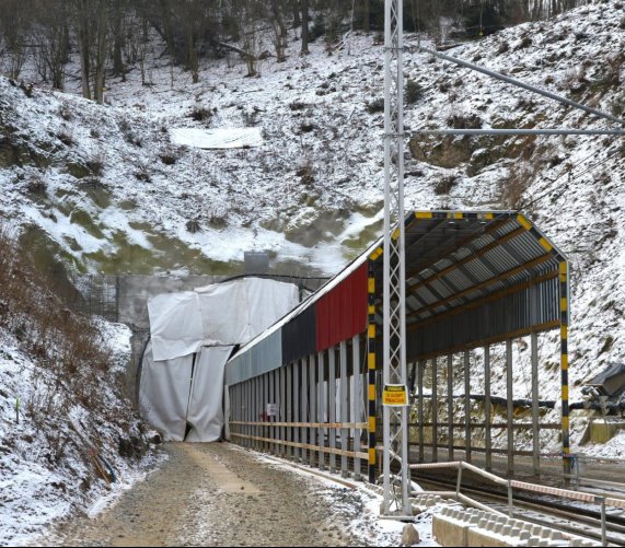 Tunel kolejowy z XIX w. w Trzcińsku – ostatnie prace [ZDJĘCIA]
