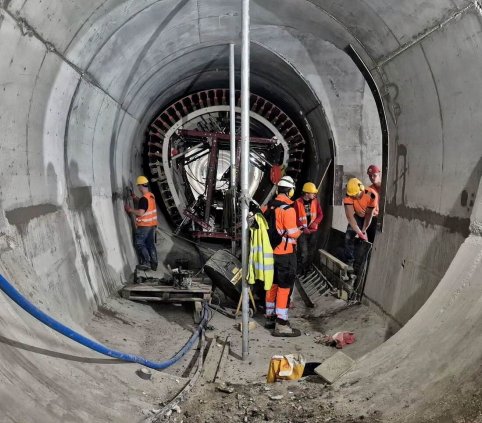 Zobacz, co dzieje się w tunelach pod Pisarzową