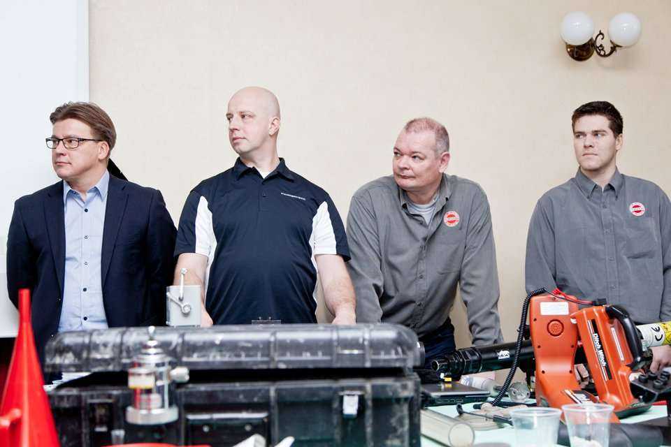 Od lewej: Mika Halonen, Bartłomiej Frątczak, Marcel Bijleveld, Frank Ooms / fot. Quality Studio dla www.inzynieria.com