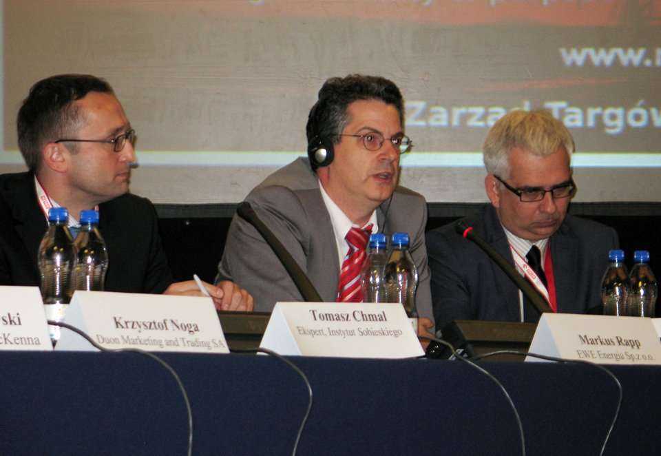 Od lewej: Tomasz Chmal - Instytut Sobieskiego, Markus Rapp - EWE Energia sp. z o.o., Ireneusz Łazor - Towarowa Giełda Energii SA / fot. www.inzynieria.com