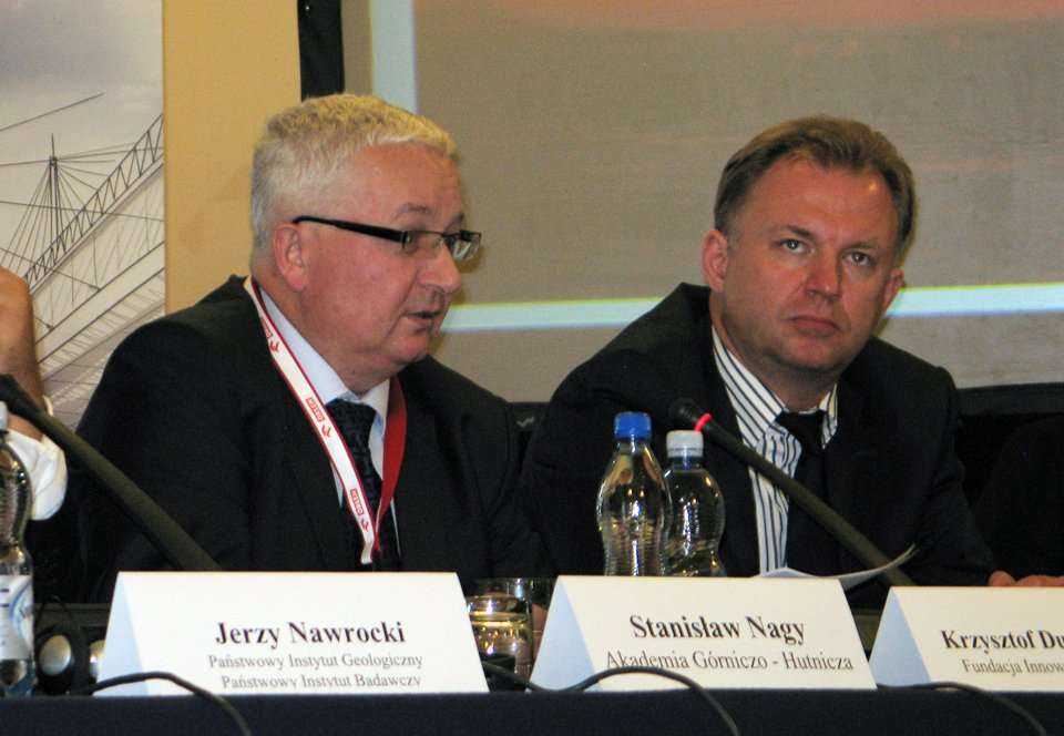 Od lewej: Stanisław Nagy - Akademia Górniczo-Hutnicza oraz Krzysztof Duchnowski - Fundacja Innowacji i Rozwoju / fot. www.inzynieria.com