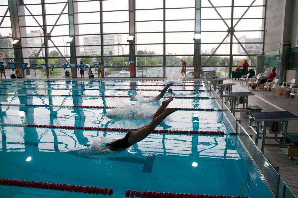 Spartakiada 2012 - zawody w pływaniu kobiet na 25 m / fot. Quality Studio dla www.inzynieria.com