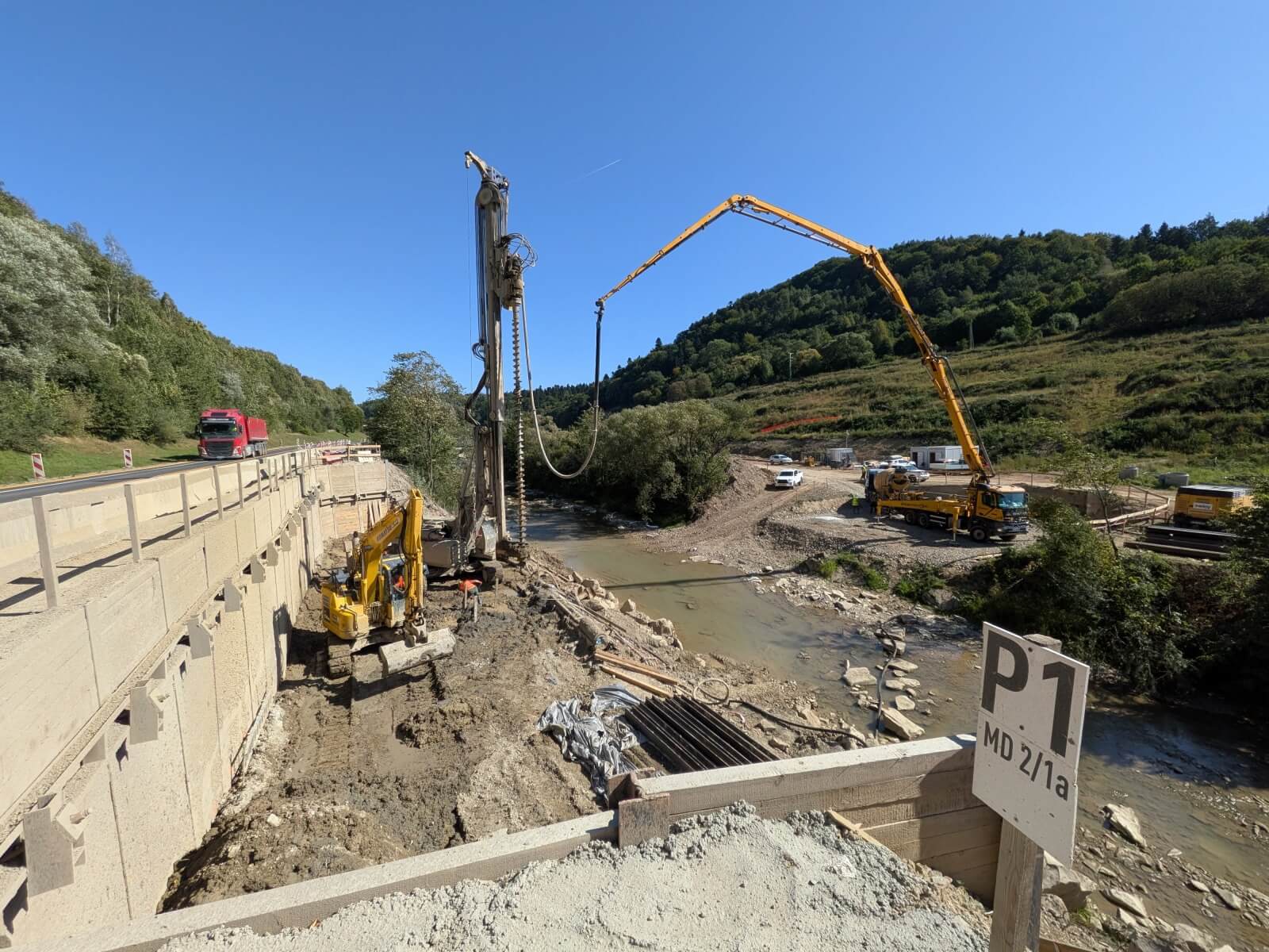 Betonowanie pali. Fot. GDDKiA