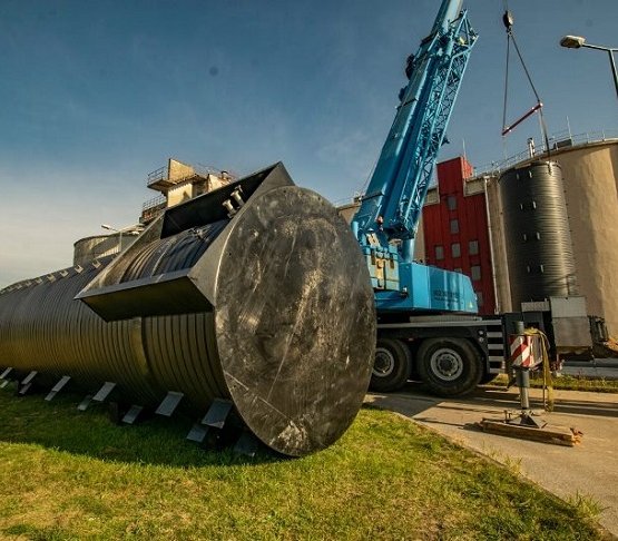 Wodociągi Kieleckie: montaż olbrzymich reaktorów