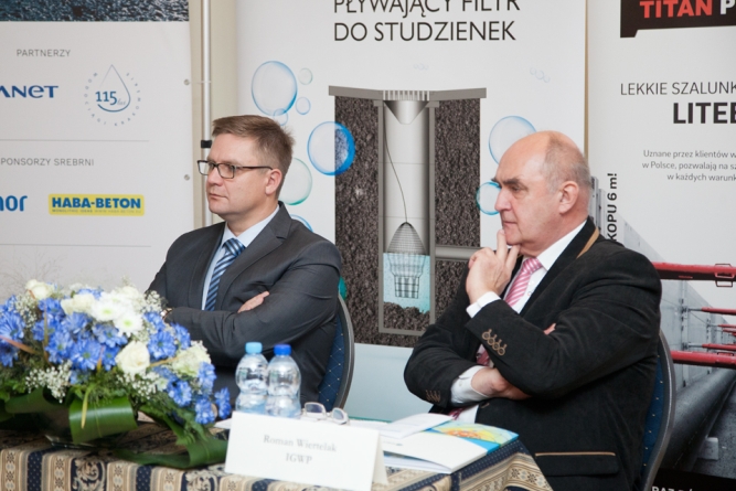 Od lewej: Paweł Kośmider, Przewodniczący Konferencji GWOR 2016, Roman Wiertelak, ekspert Izby Gospodarczej 