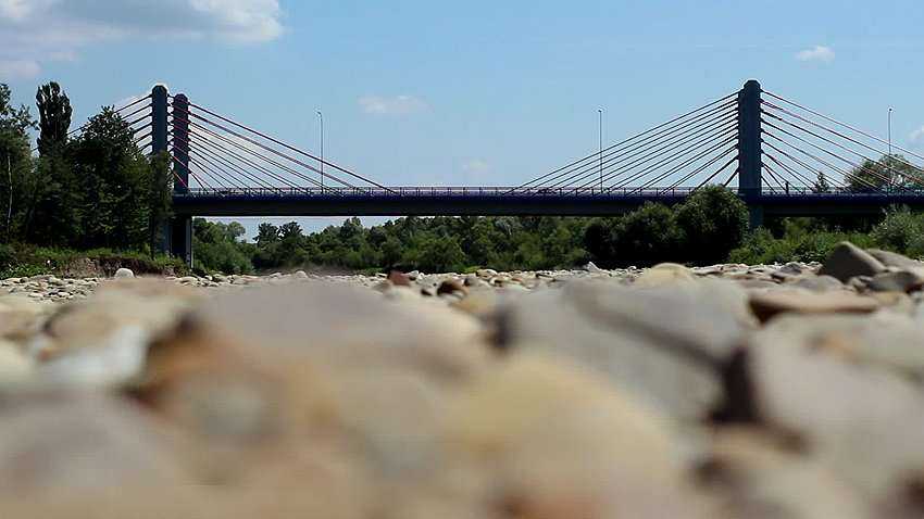 Most im. Grzegorza Stecha w Dobczycach na rzece Raba
